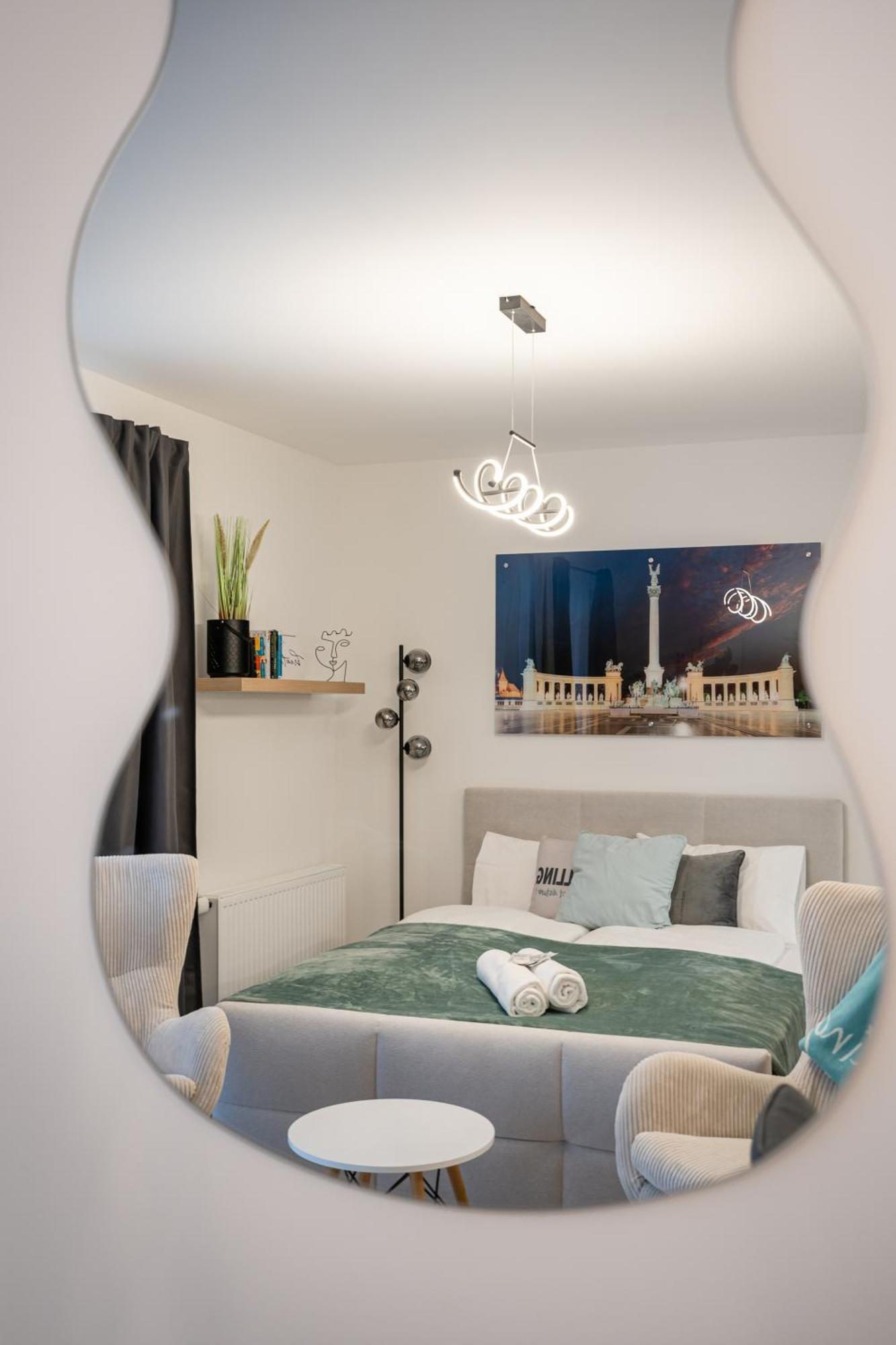 Heroes Square Apartment Budapest Esterno foto